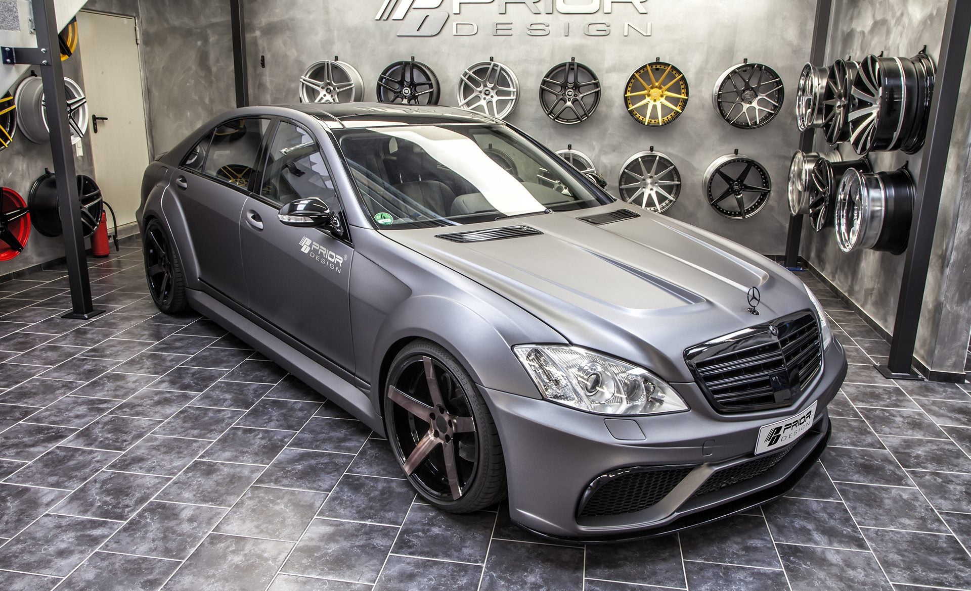Mercedes-Benz S W221 Widebody Kit PDBE V3