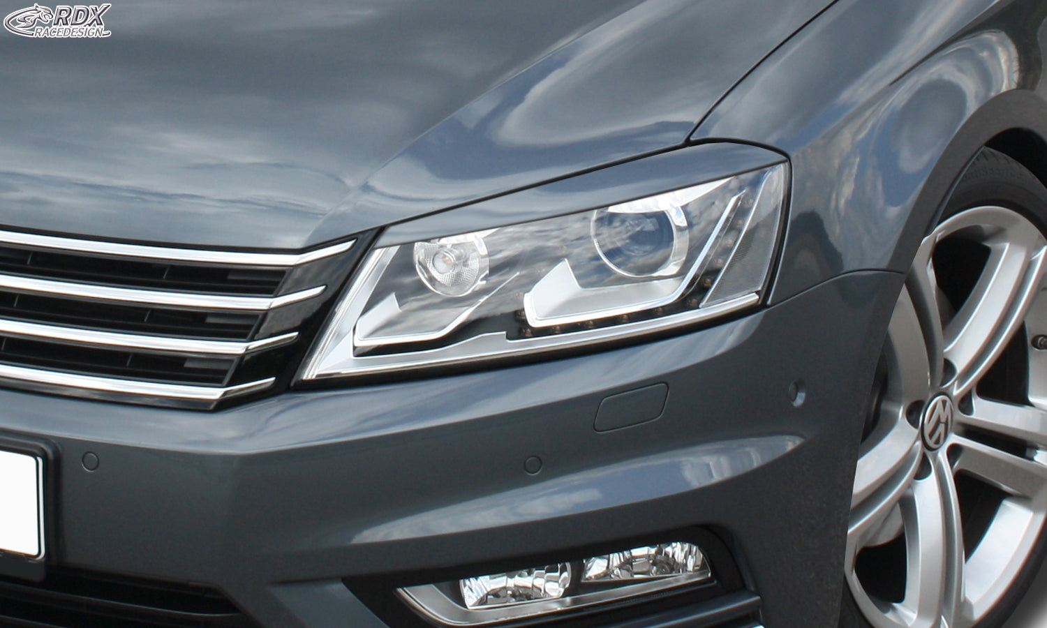 VW Passat B7 Headlight Eyelids