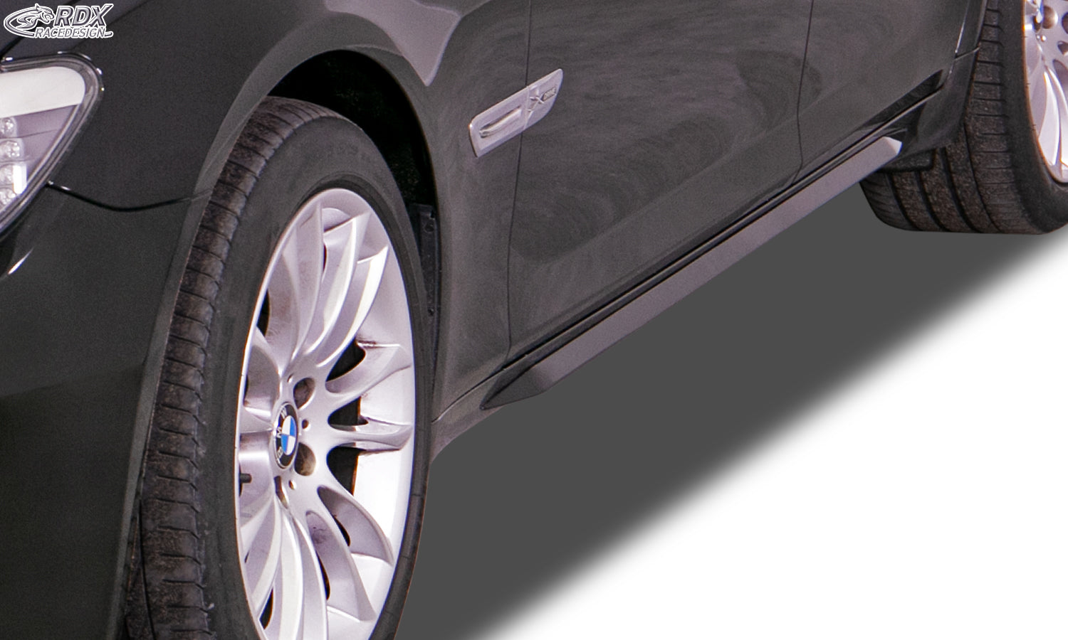 BMW 7 F01/F02 Side Skirts